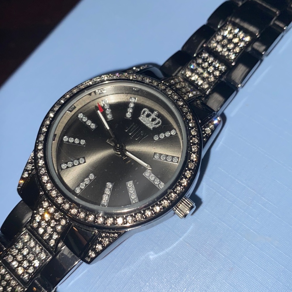 Juicy Couture Womens Gray Bracelet Watch Jc/5015gygy